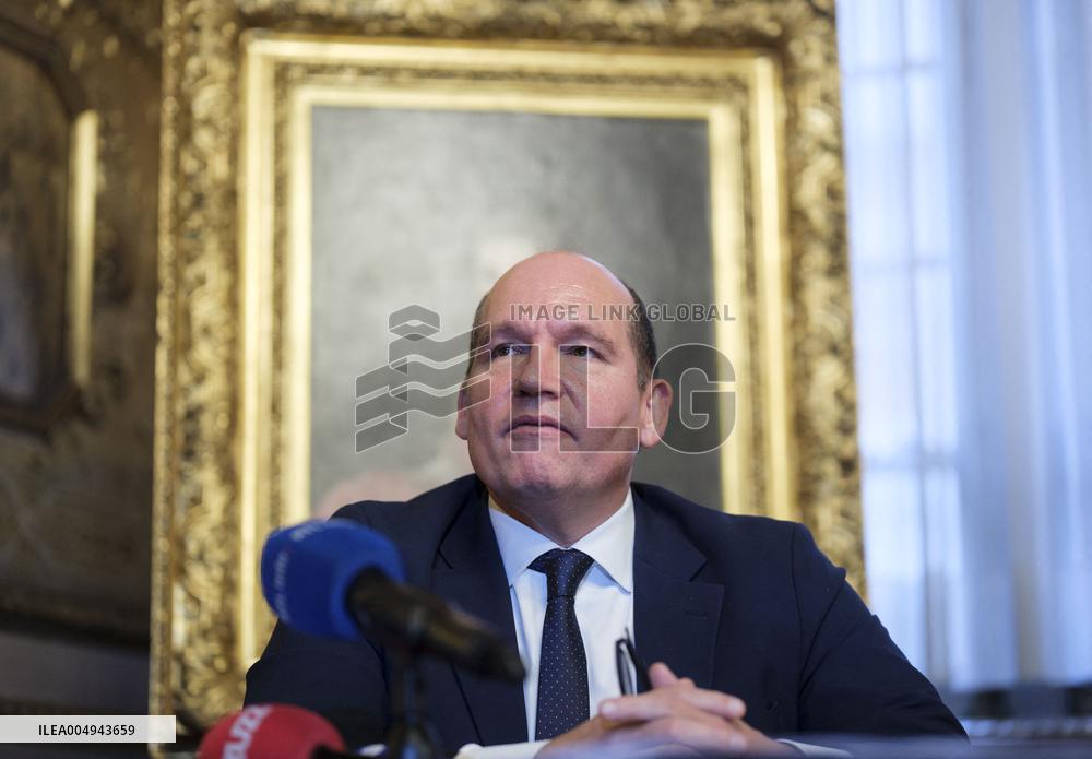 Controversy Over Christmas Crib in Grand Place - Brussels