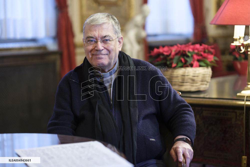 Controversy Over Christmas Crib in Grand Place - Brussels