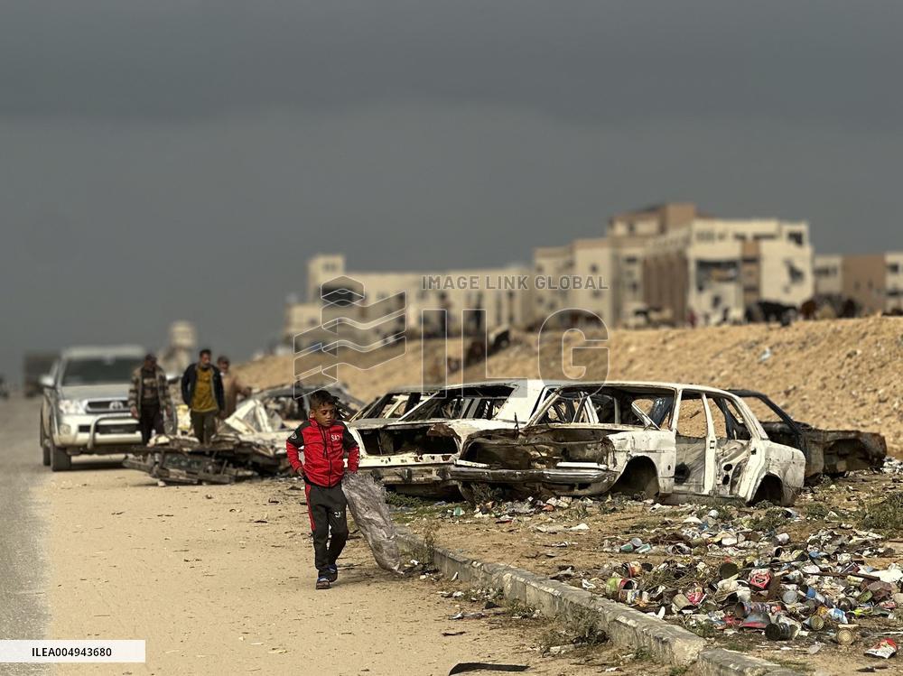 Difficult Humanitarian Conditions Near the Khan Yunis Landfill - Palestine