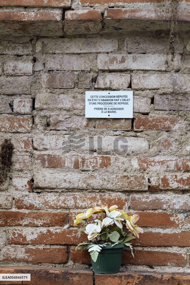 Cemetery of Abandoned Graves - Toulouse