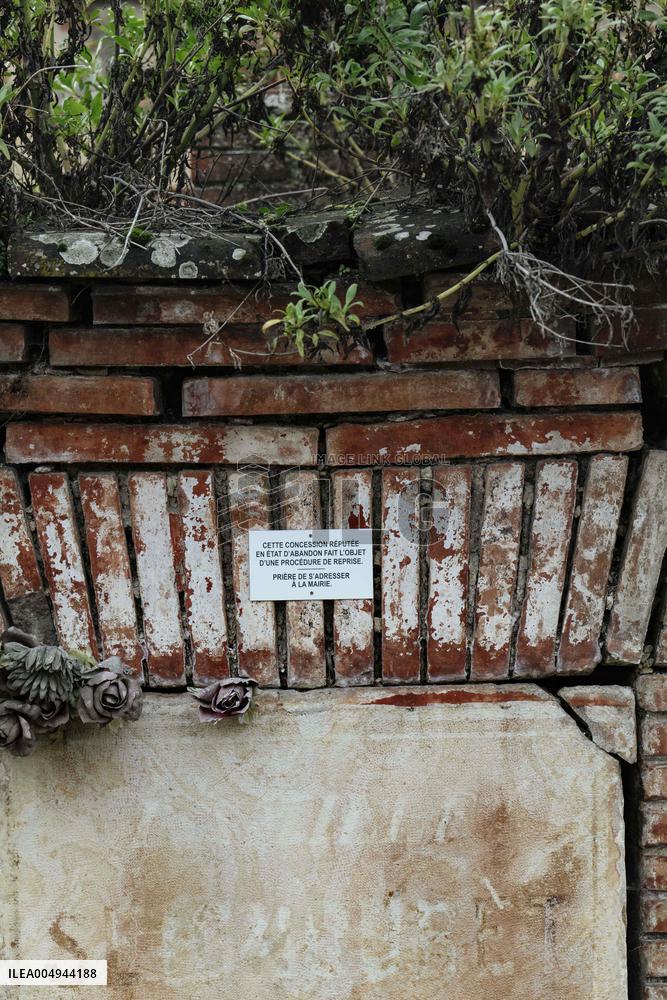 Cemetery of Abandoned Graves - Toulouse