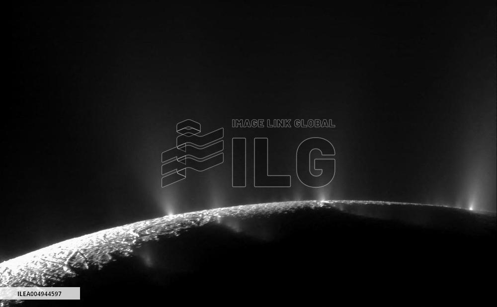 Newly Found Organics in Enceladus’ Plumes