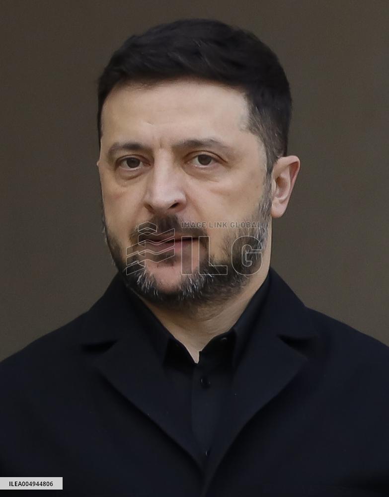 President Macron Welcomes President Zelensky - Paris