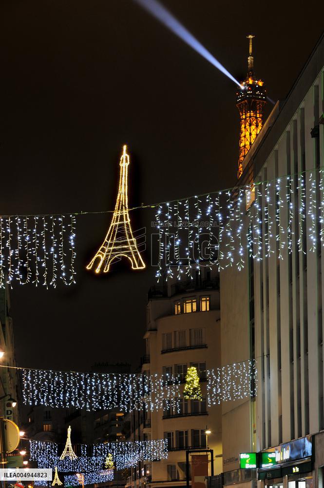 Illustration - Christmas in Paris