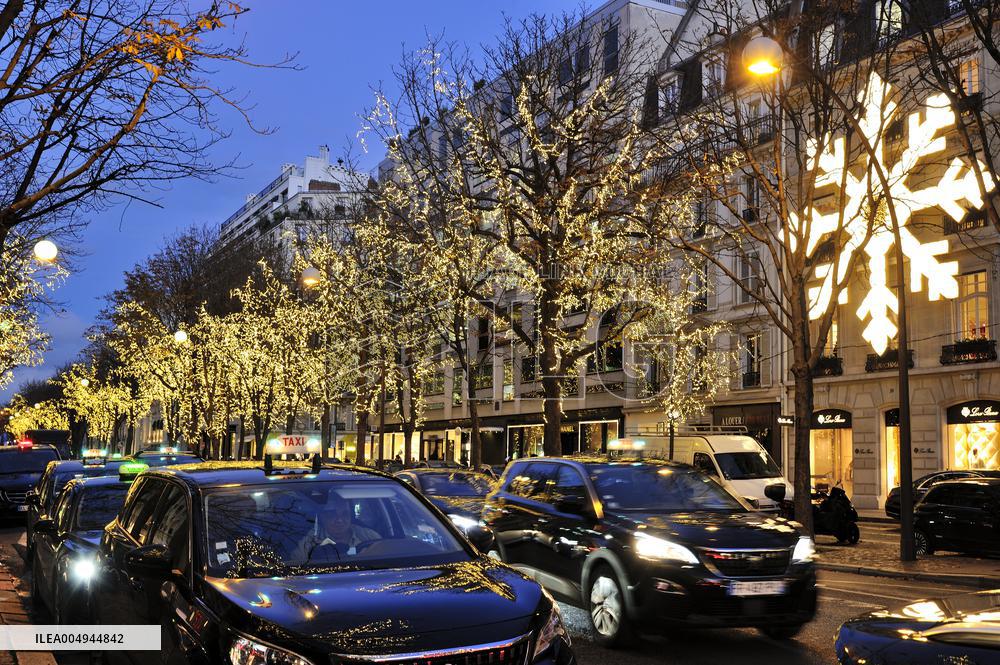 Illustration - Christmas in Paris