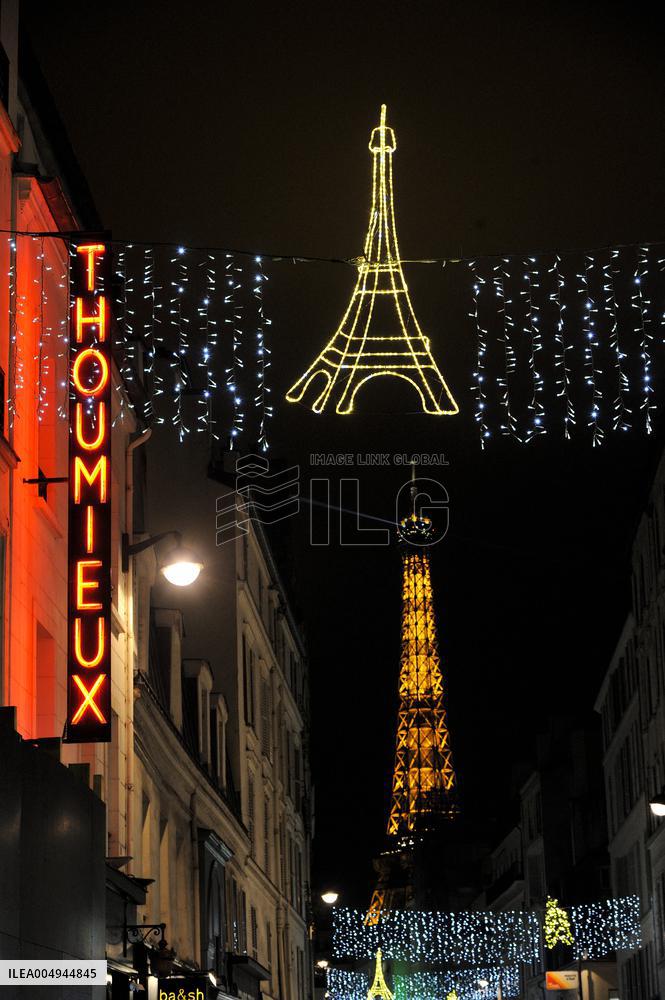 Illustration - Christmas in Paris