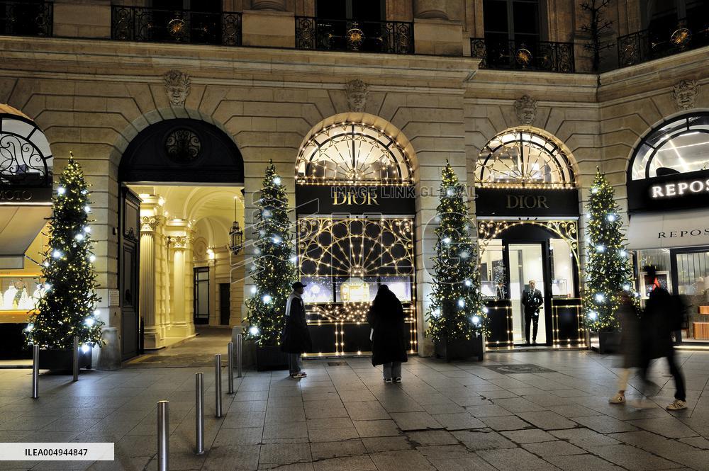 Illustration - Christmas in Paris