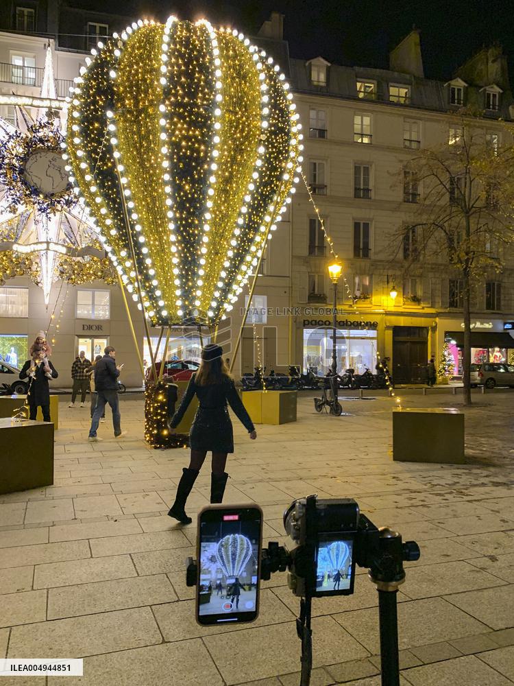 Illustration - Christmas in Paris