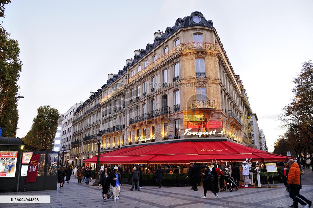 Illustration - Christmas in Paris