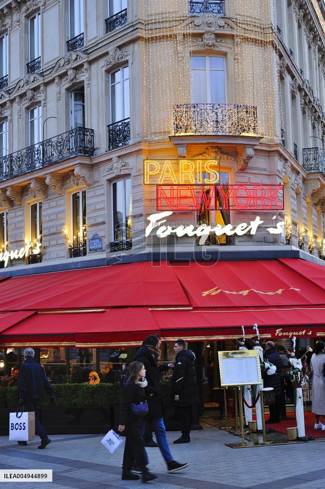 Illustration - Christmas in Paris