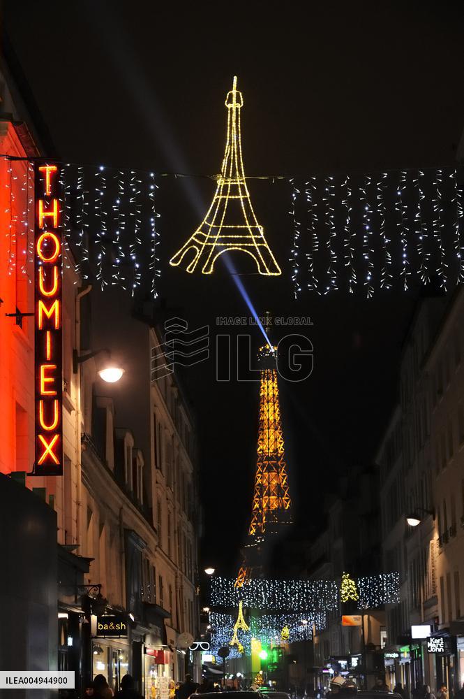 Illustration - Christmas in Paris