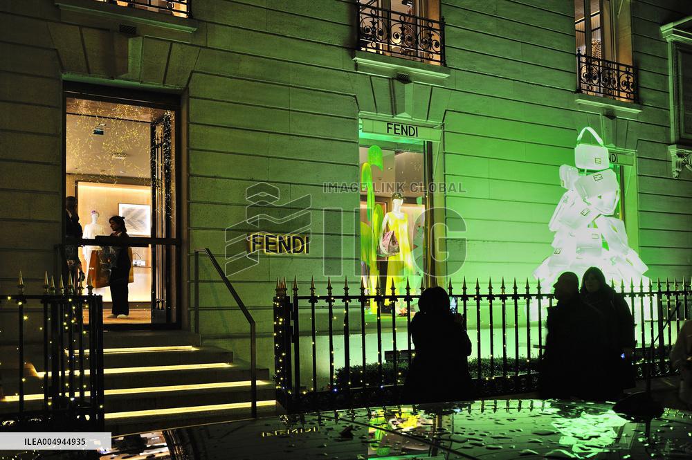 Illustration - Christmas in Paris