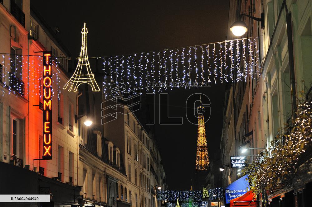 Illustration - Christmas in Paris
