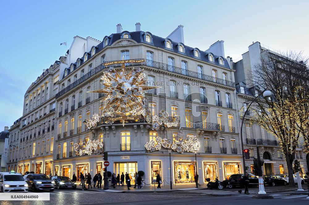 Illustration - Christmas in Paris