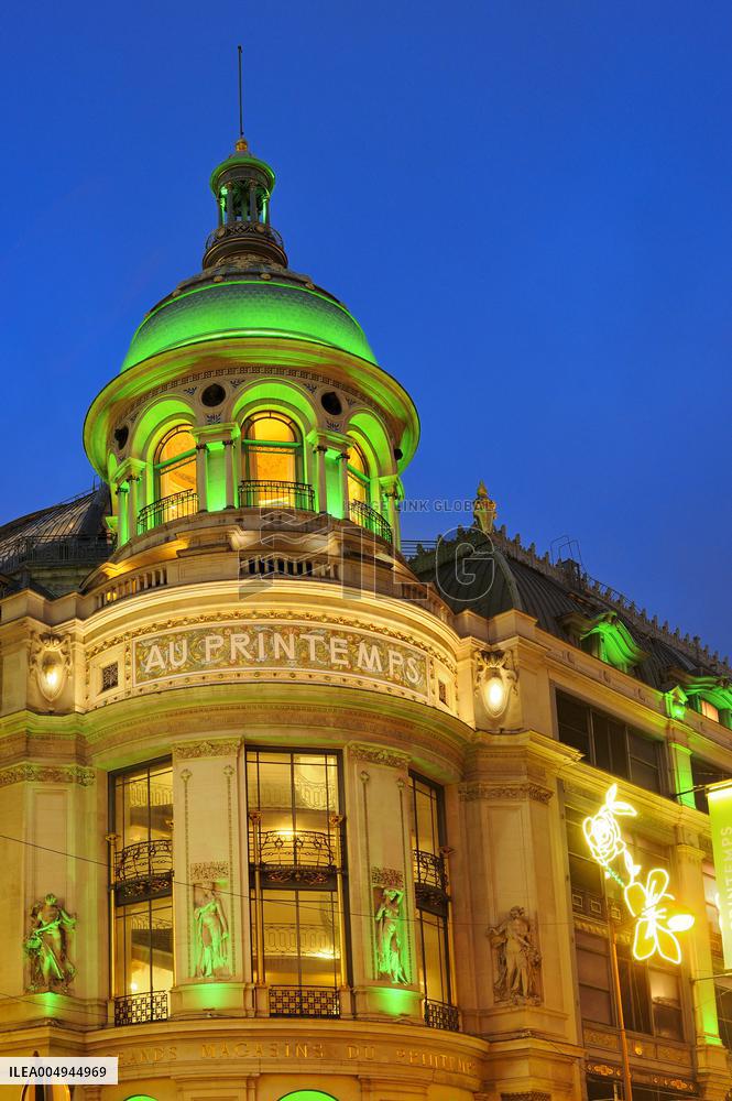 Illustration - Christmas in Paris