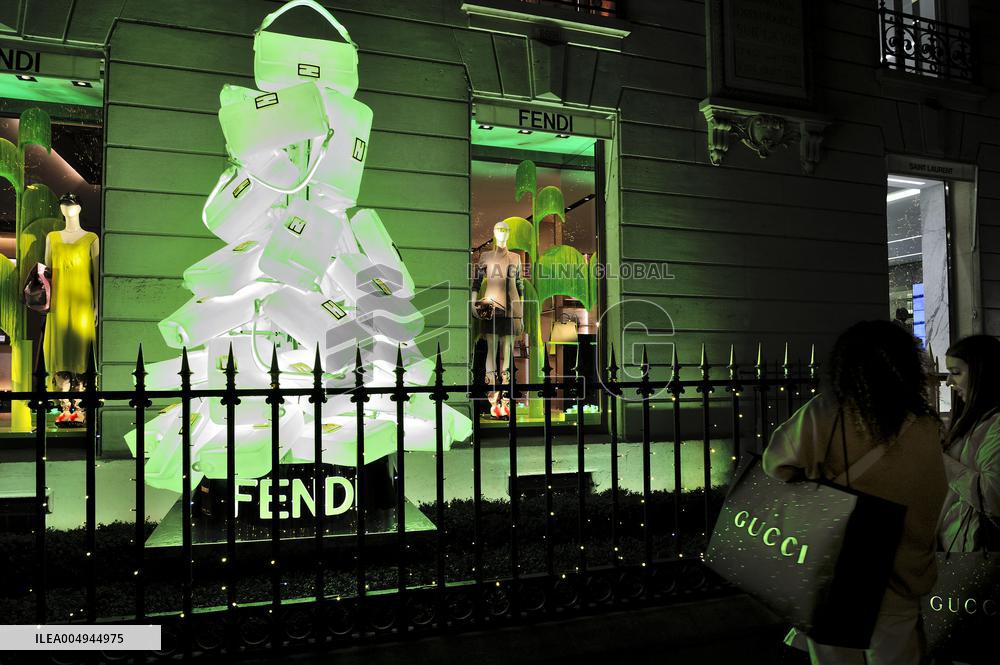 Illustration - Christmas in Paris