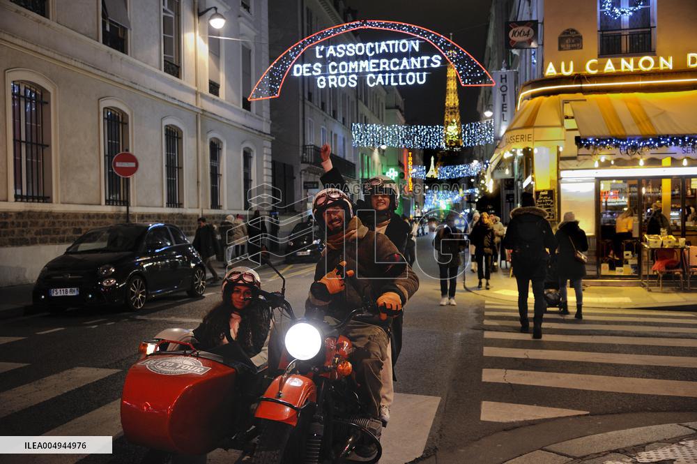 Illustration - Christmas in Paris