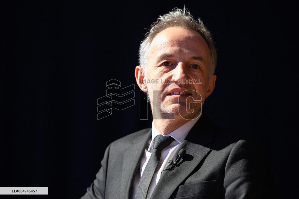 Debate between Emmanuel Gregoire and Pierre-Yves Bournazel - Paris