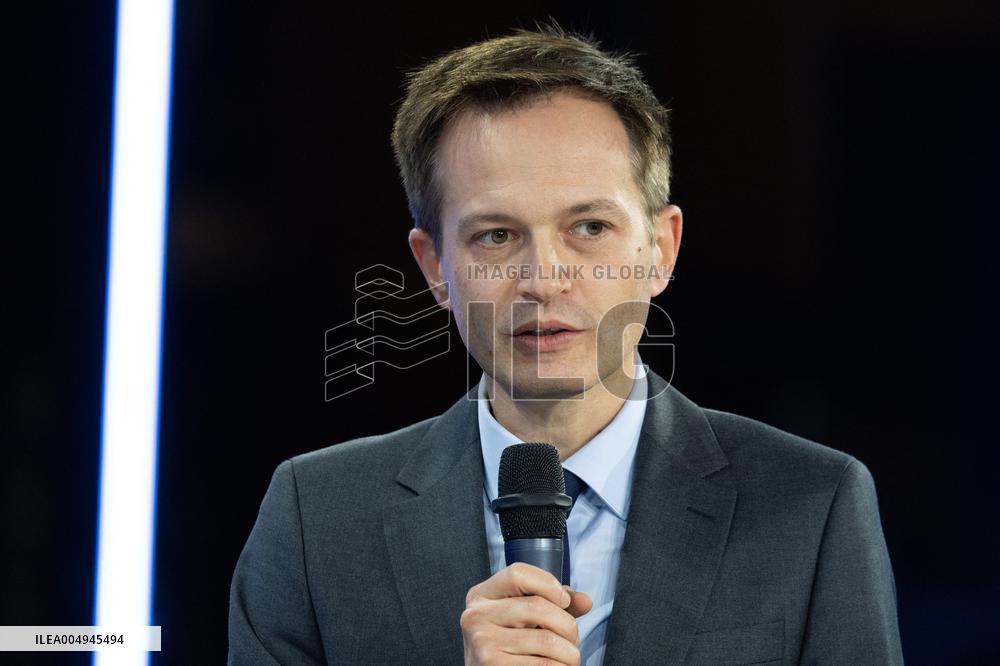 Debate between Emmanuel Gregoire and Pierre-Yves Bournazel - Paris