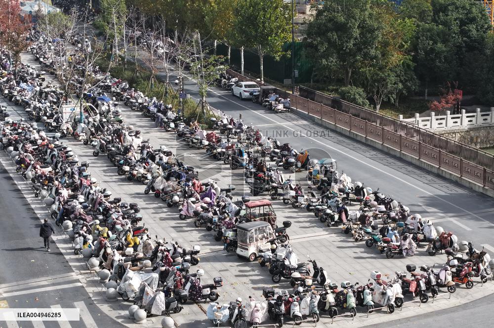 Office Workers Electric Bicycles