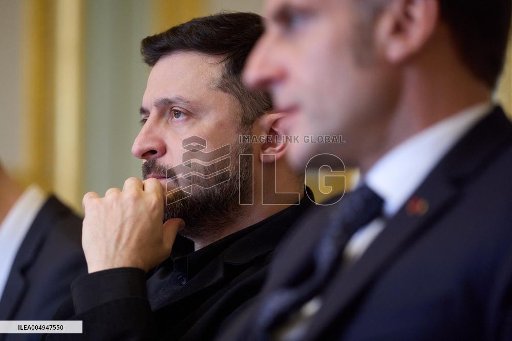 Zelensky Held a Joint Phone Call with European Leaders and the NATO Secretary General - Paris