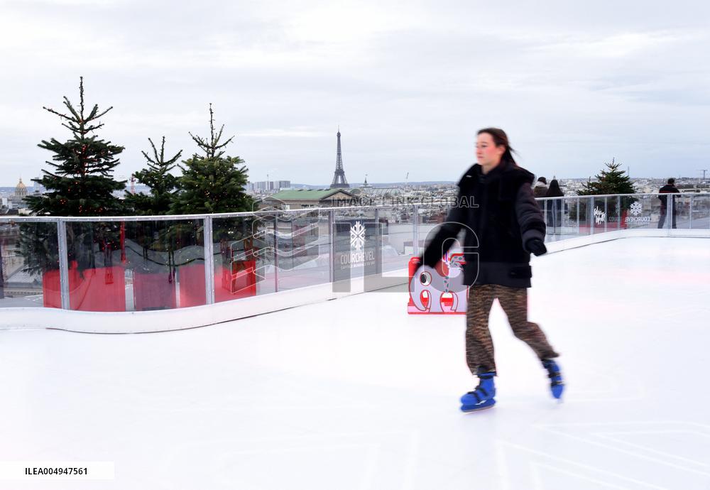 The Ice Rink At Galeries Lafayette - Paris