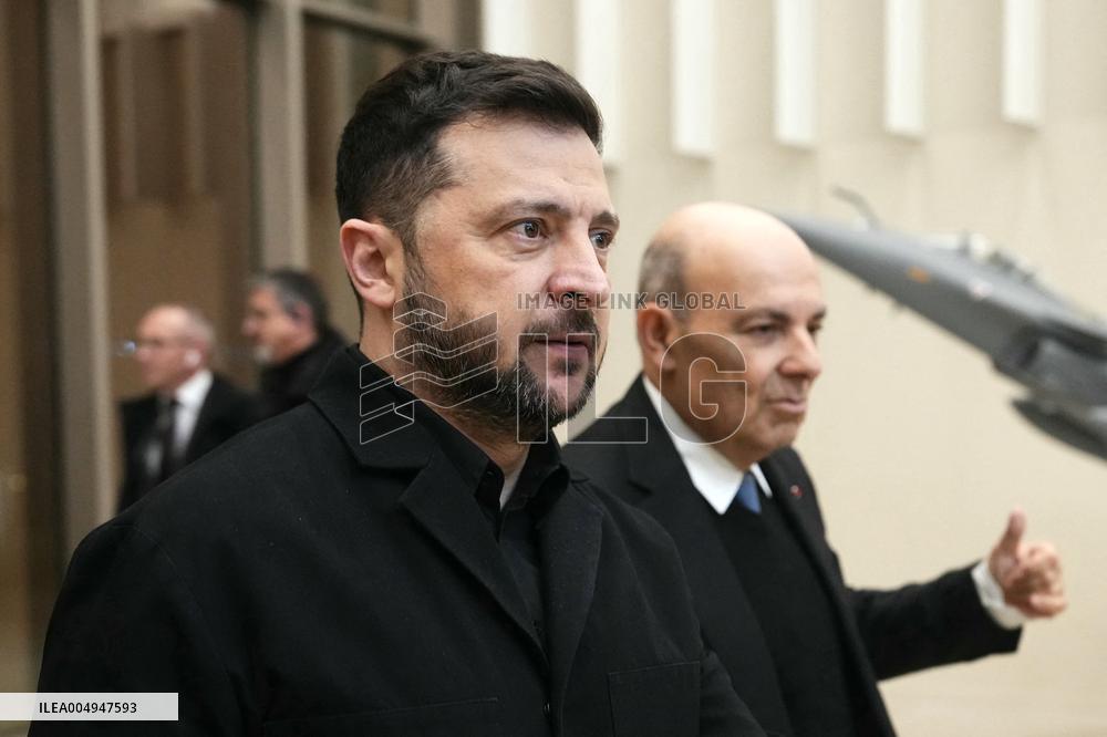 Zelensky Visits Dassault Aviation With Dassault CEO - Cergy-Pontoise