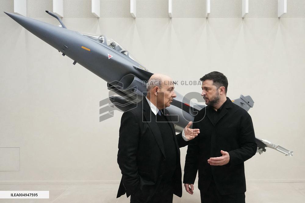 Zelensky Visits Dassault Aviation With Dassault CEO - Cergy-Pontoise