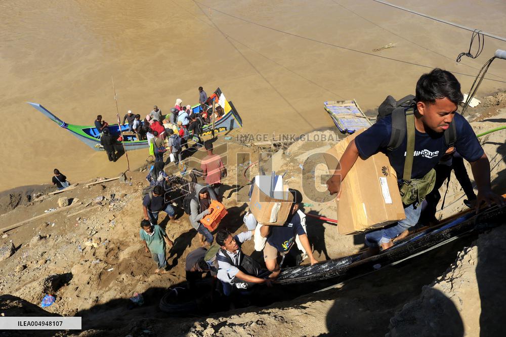 Indonesia Floods Death Toll Passes 600