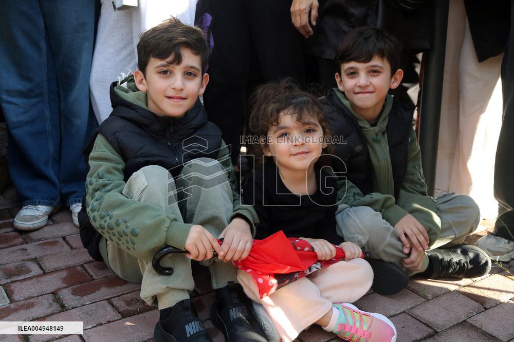 Cheering Crowds For Pope Leo XIV - Beirut