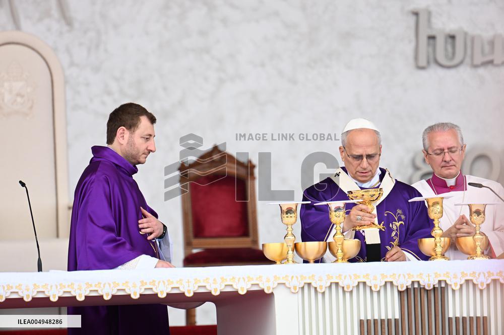 Pope Leo XIV Leads A Holy Mass at Beirut's Waterfront - Lebanon