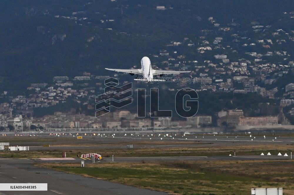 Illustration - South of France During Christmas Season