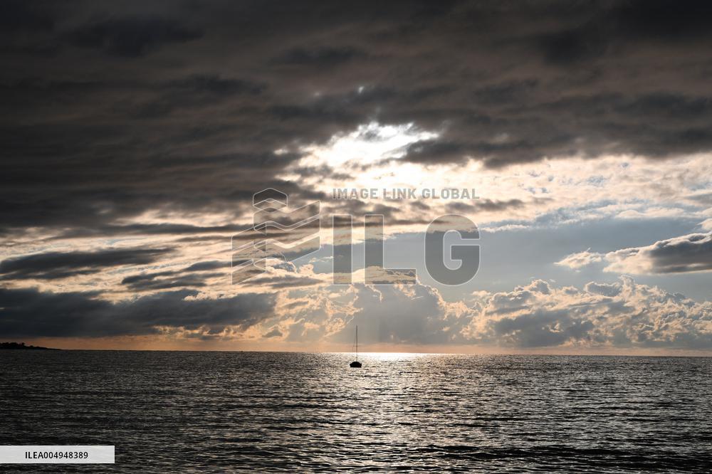 Illustration - South of France During Christmas Season