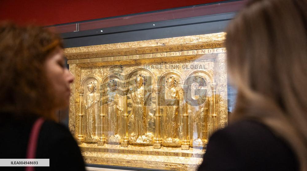 Olena Zelenska at Cluny Museum - Paris