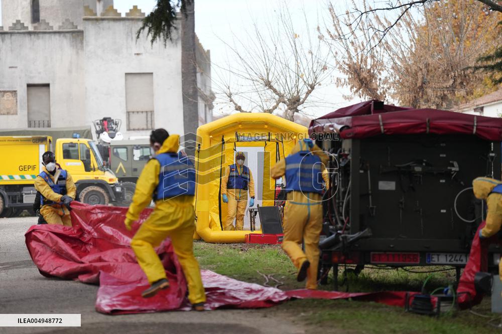 EMU Personnel Disinfect Vehicles for Swine Fever Control - Barcelona