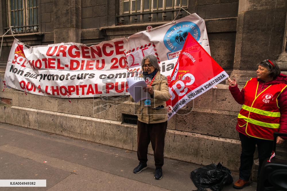Hotel-Dieu Hospital Healthcare Workers Protest - Paris