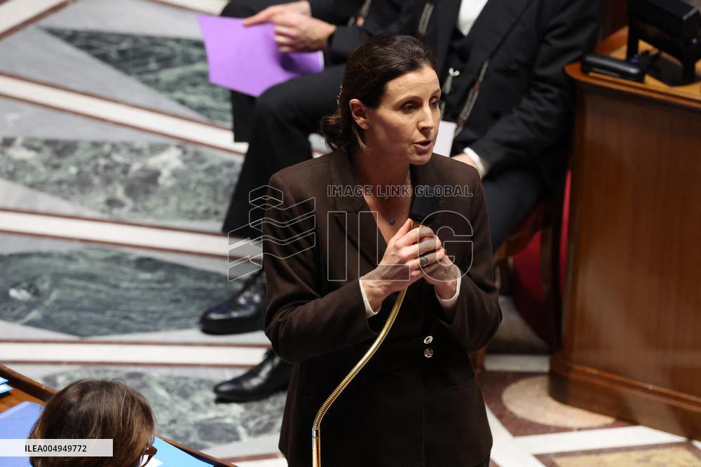 Questions To The Government - Paris