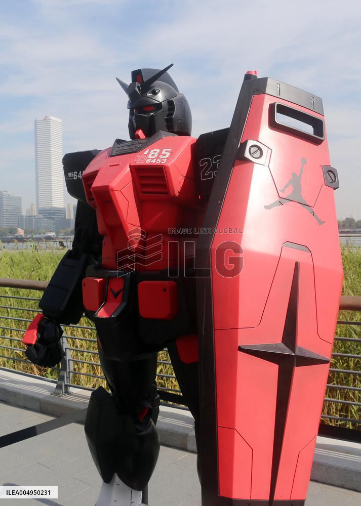 NIKE AIR JORDAN x Bandai Gundam Co-branded Robot Model