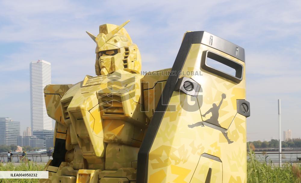 NIKE AIR JORDAN x Bandai Gundam Co-branded Robot Model