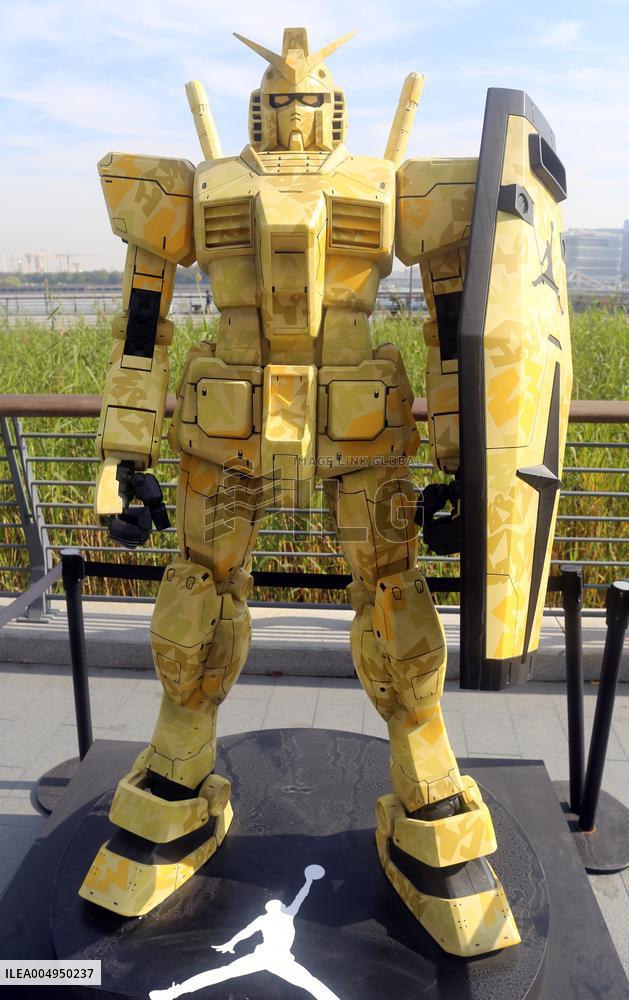 NIKE AIR JORDAN x Bandai Gundam Co-branded Robot Model