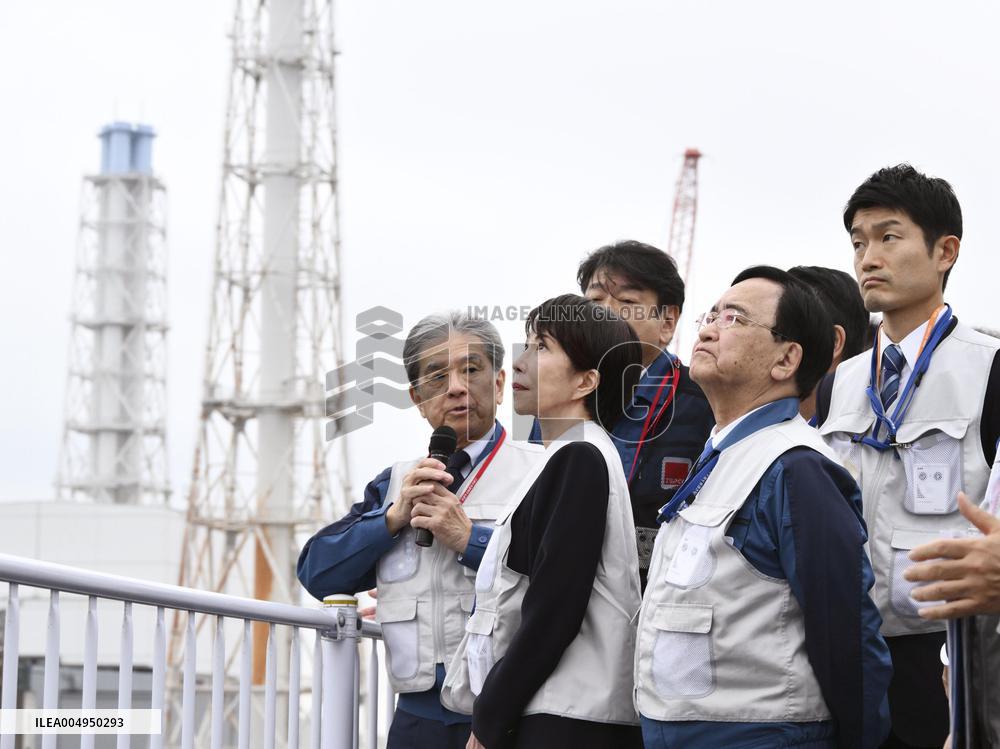 Japan PM visits crippled Fukushima plant