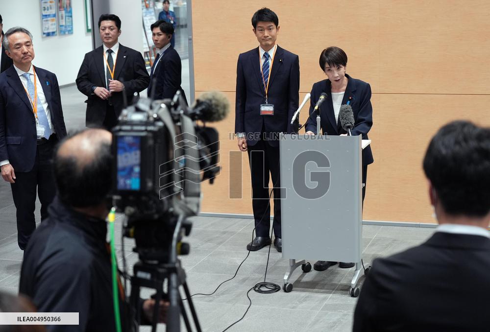 Japan PM visits crippled Fukushima plant