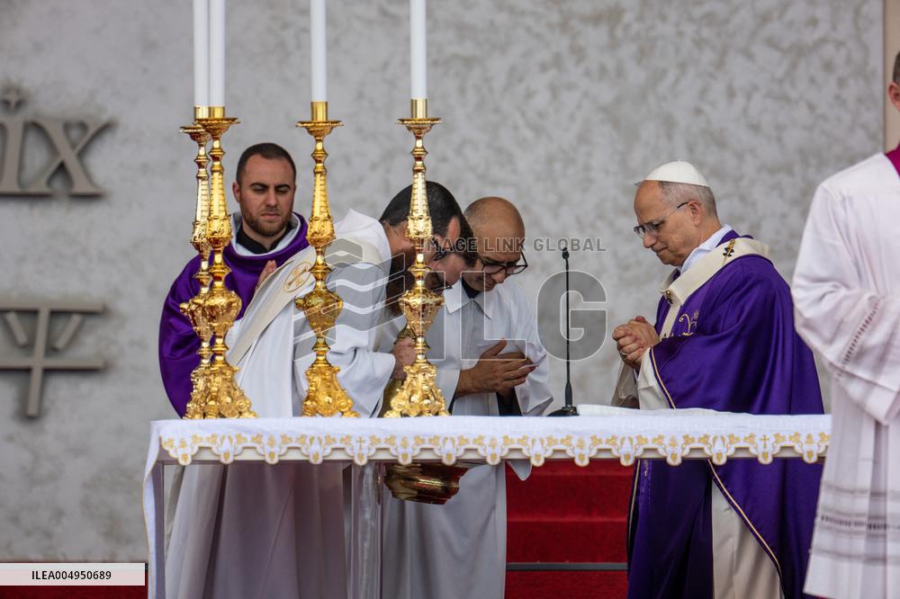 Pope Leo XIV Leads A Holy Mass at Beirut's Waterfront - Lebanon