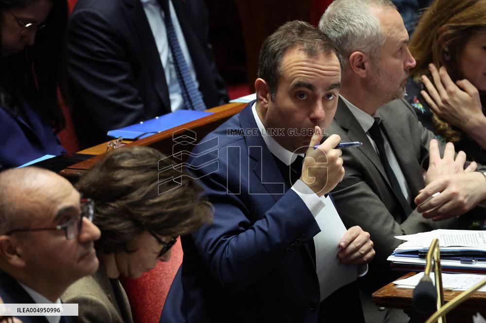 Session of Questions to The Government - Paris