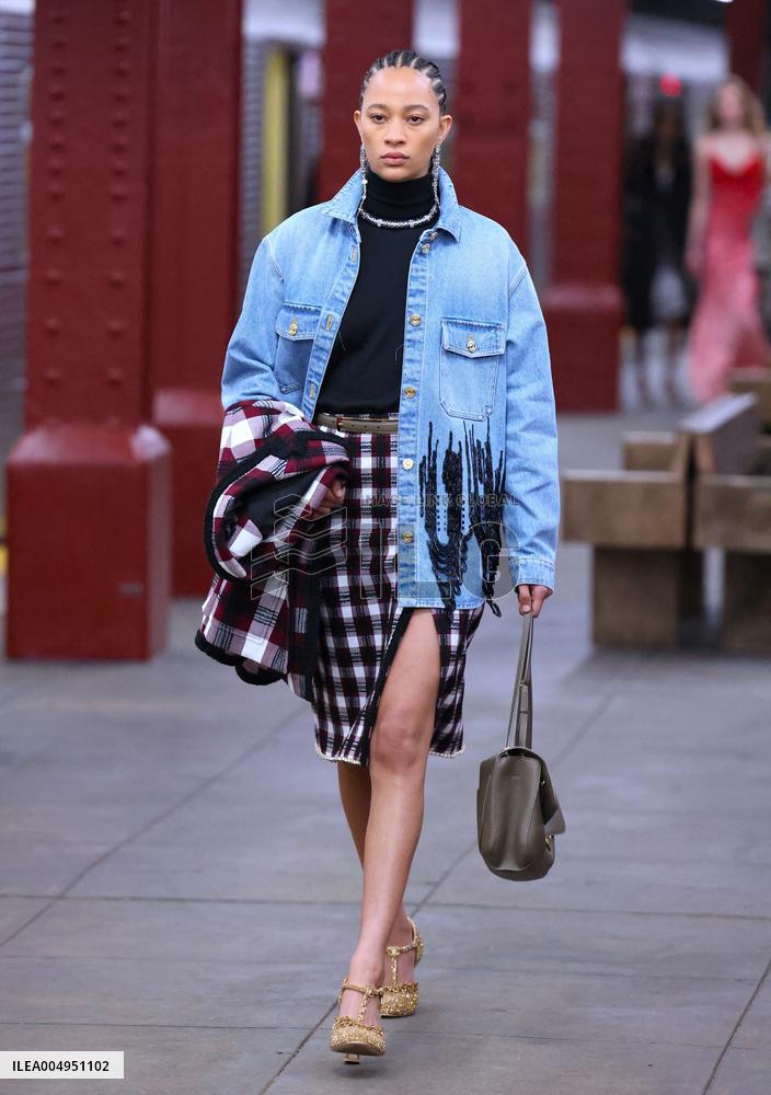 Chanel Metiers D Art Show 2026 - Runway - NYC