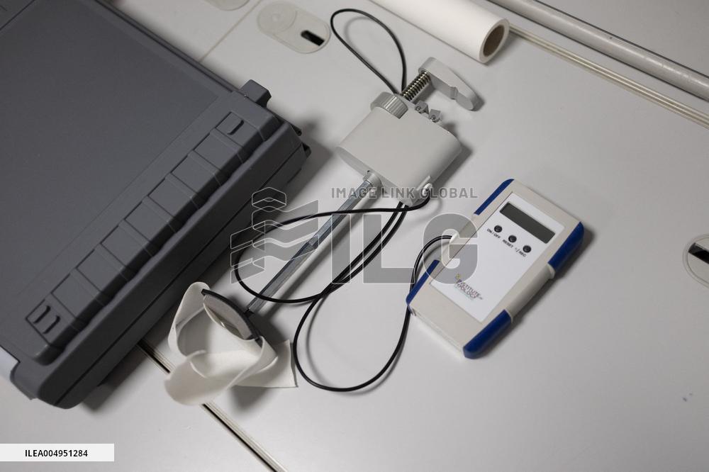 Stephanie Rist visits the Institute of Myology - Paris