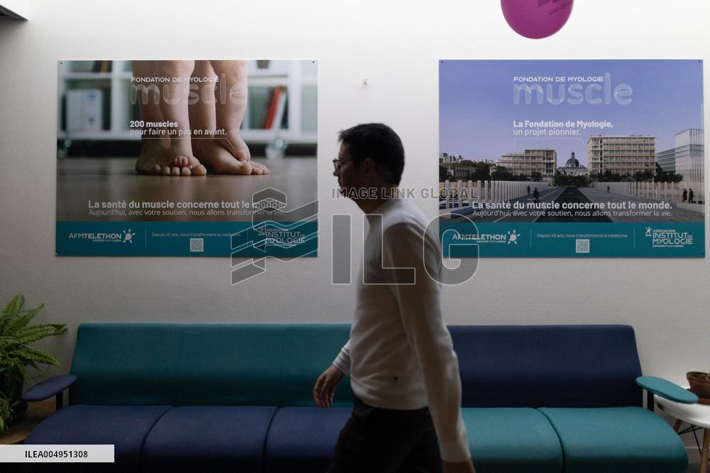 Stephanie Rist visits the Institute of Myology - Paris