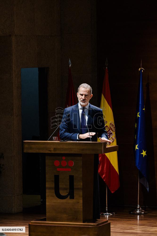 King At Democratization Conference - Madrid