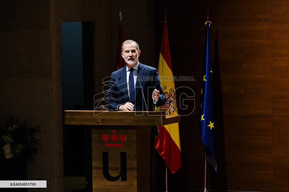 King At Democratization Conference - Madrid