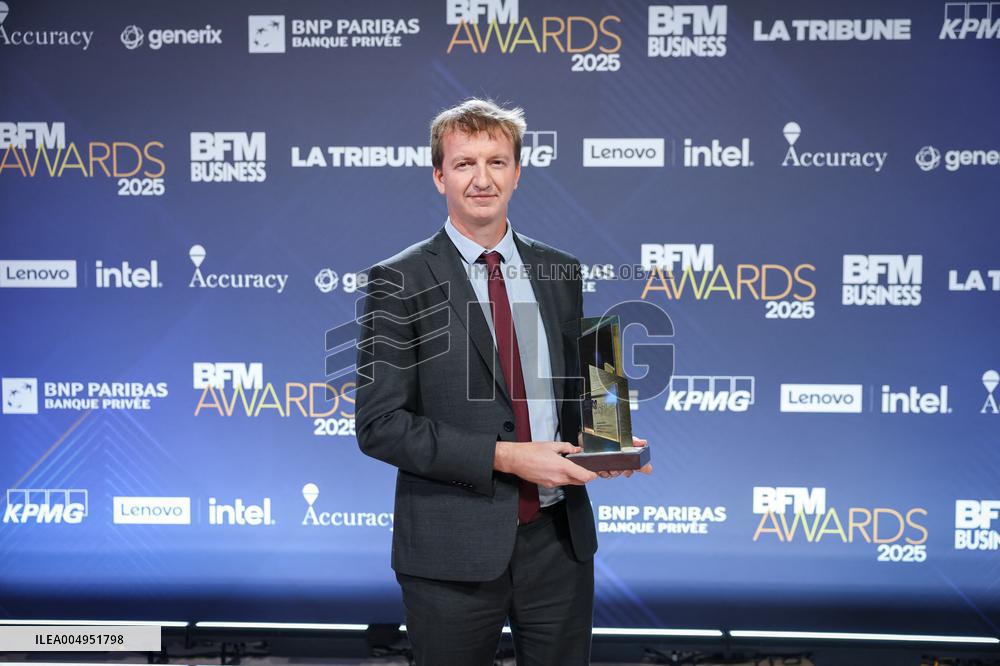 Exclusif - BFM Awards Photocall - Paris